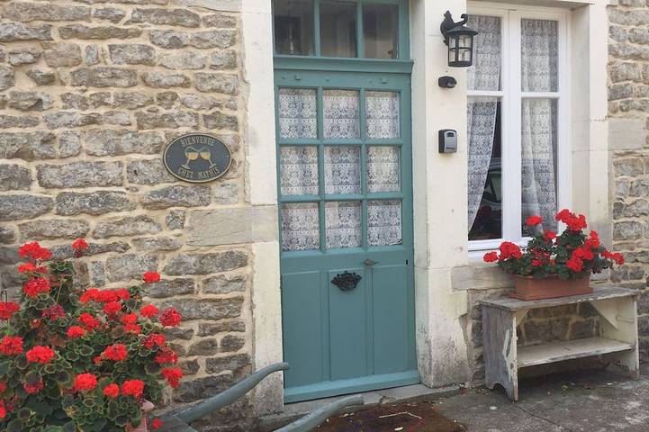 Location de vacances pour 6 personnes, avec jardin dans Auxant