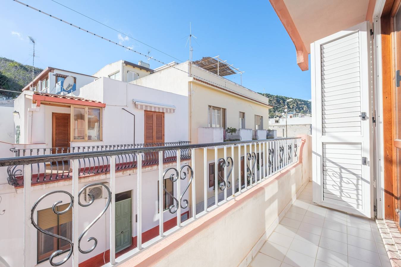 Ganze Wohnung, Ferienwohnung "Armando Mono Vulcanello" mit Balkon, Gemeinschaftsterrasse & Wlan in Lipari