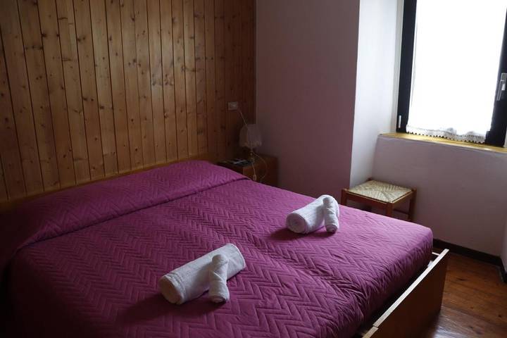 Ferienwohnung für 2 Personen, mit Garten und Ausblick in Stenico