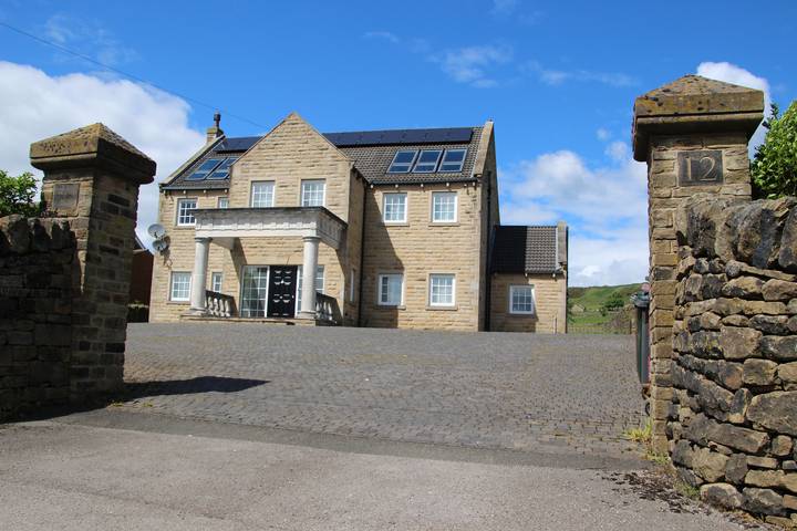 Cottage for 15 people, with garden, with pets in South Yorkshire