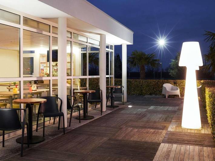 Hôtel pour 3 personnes, avec jardin et terrasse, animaux acceptés à Mésanger - 4