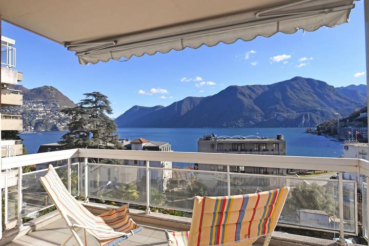 Ferienwohnung für 4 Personen, mit Seeblick und Terrasse sowie Kinderpool - 1