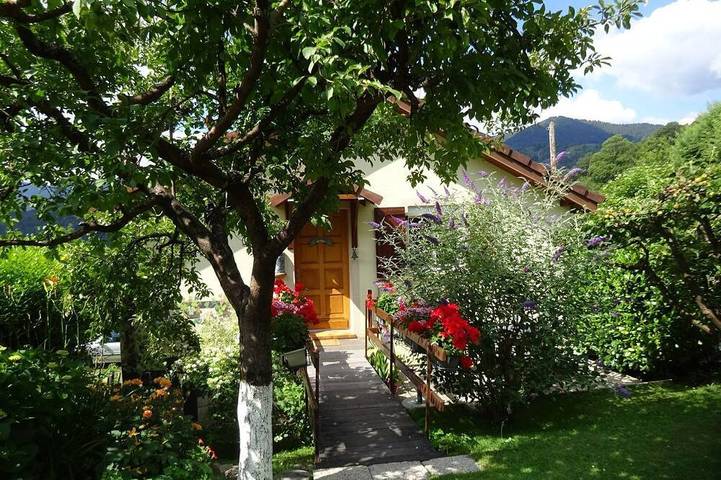 Gîte pour 4 personnes, avec Balcon et Jardin à Oderen