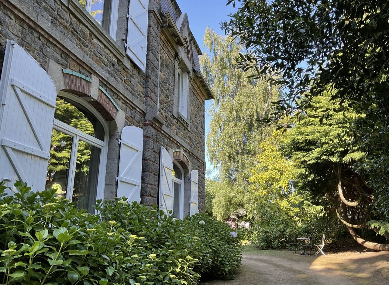 Ker Avel - un parc à deux pas du centre-ville - Suite Brasilier / Isabelle in Saint-Brieuc, Côte de Goëlo