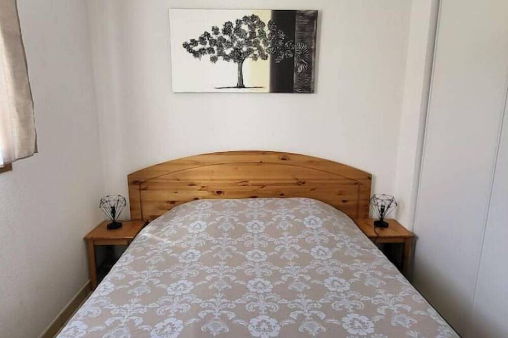 Entire apartment, Les Sources in Montbrun-les-Bains, Nyons region