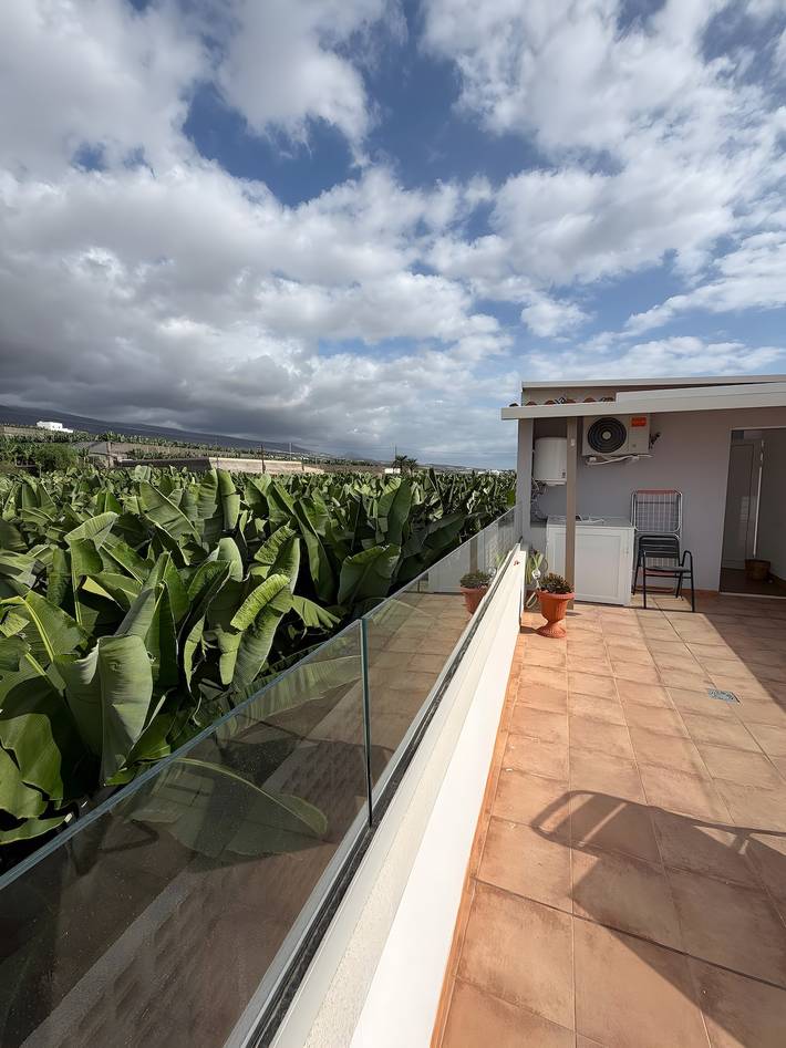 Apartamento entero, Apartamento vacacional 'Tmg Terrazas Del Sol 2' con vistas al mar, Wi-Fi y aire acondicionado in Fonsalia, Guía de Isora