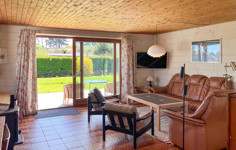 Ferienhaus für 6 Personen mit Terrasse in Hundested, Hovedstaden