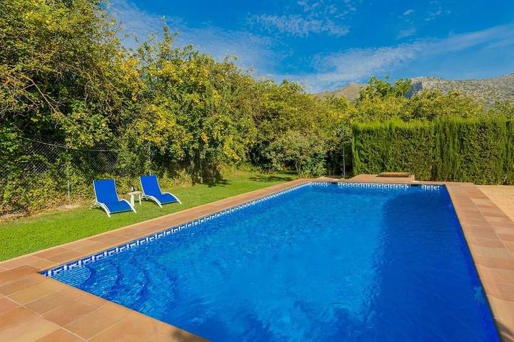 Villa pour 10 personnes, avec terrasse et jardin - 1