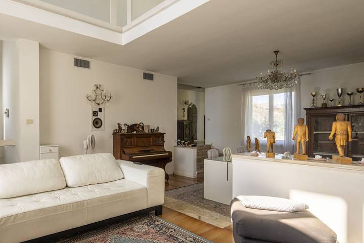 Villa Eva in Calendasco, Piacenza Province