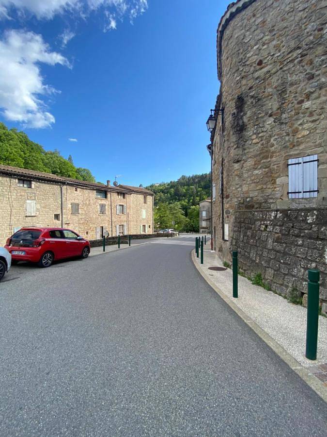 Gîte pour 4 personnes, avec vue dans Largentière - 2