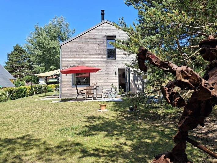 Location de vacances pour 7 personnes, avec terrasse et jardin dans Plage De La Redoute