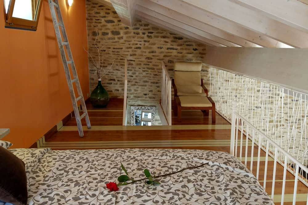 Wunderschöne Loft in der alten Luxus-Schloss-Bereich, große Freiflächen in Badalucco, Riviera di Ponente