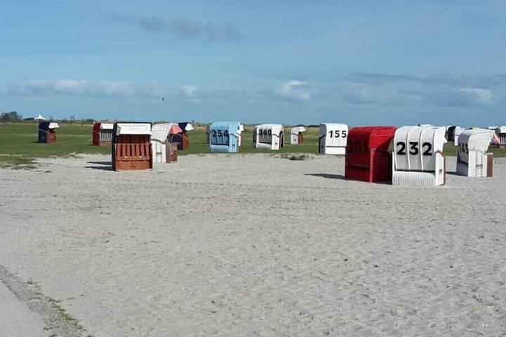 Ferienhaus für 6 Personen, mit Balkon und Sauna in Schillig