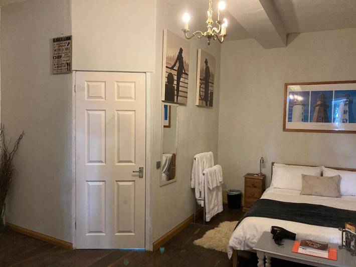 Location de vacances pour 4 personnes, avec jardin ainsi que terrasse et vue à Montboyer - 4