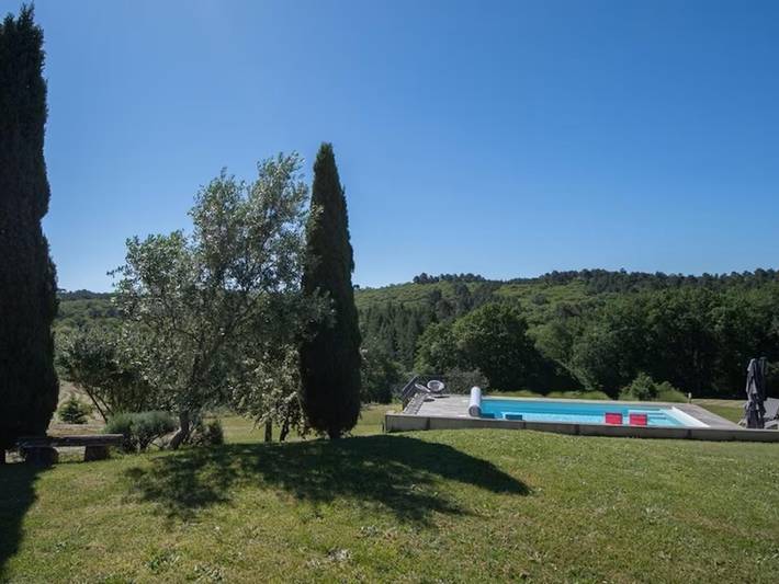 Location de vacances pour 6 personnes, avec Jardin et Piscine à Sauveterre-la-Lémance