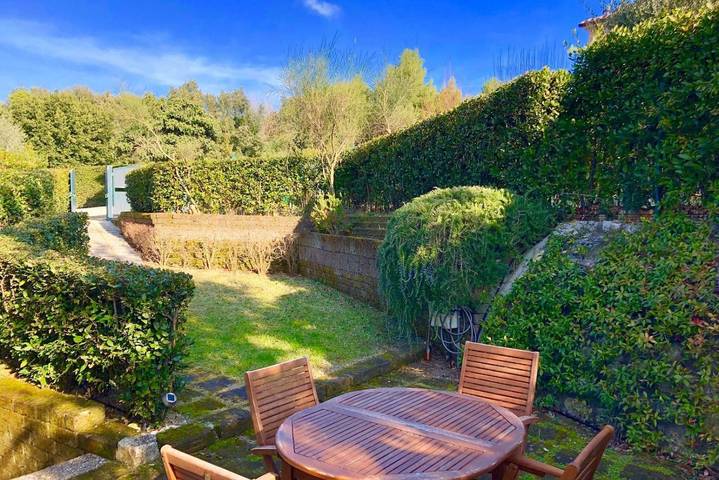 Ferienwohnung für 6 Personen, mit Garten und Pool in Marche