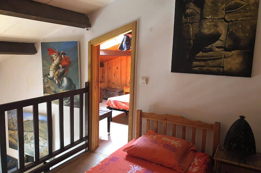 Ganze Wohnung, Appt 4 Rooms seaside Aregno beach in Aregno, Calvi und Umgebung