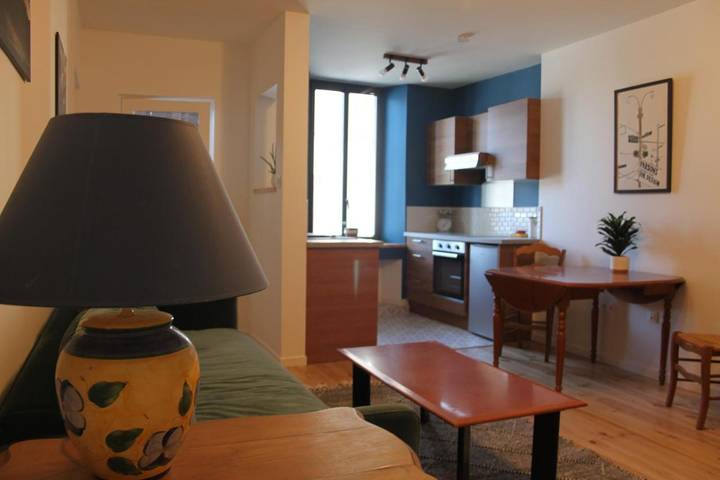 Appartement de vacances pour 4 personnes, avec Terrasse ainsi que Jardin et Vue