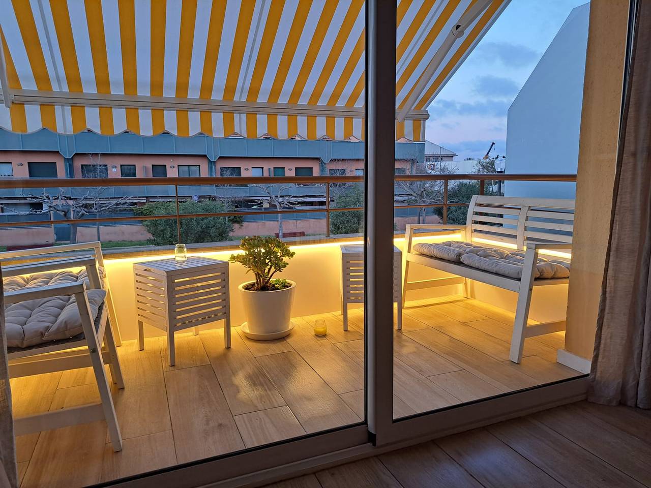 Apartamento entero, Dúplex acogedor en Palafolls, 4 pers, cerca de playas in Palafolls, Costa del Maresme