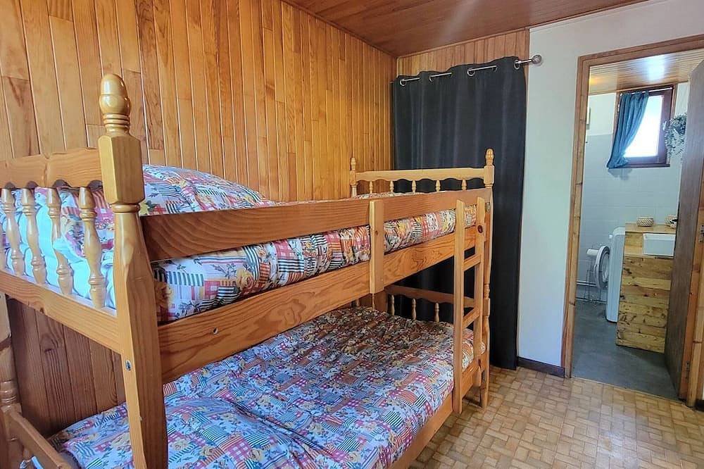 Appartement entier, Appartement au Rdc d'un Chalet - Proche Ski/Randonnées - Terrasse Sud - 4 pers in Saint-Michel-de-Chaillol, Parc national des Écrins