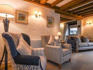 Log Cabin for 4 People in Ringmore, Devon, Photo 3