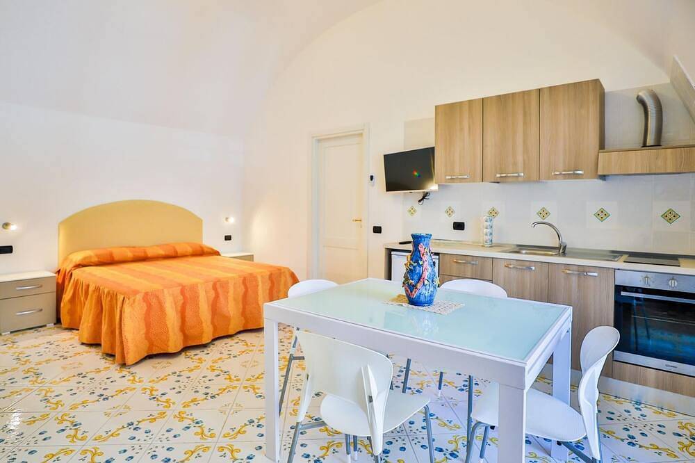 Affittacamere a Vietri sul mare Id 3921 in Vietri sul Mare, Amalfi Coast