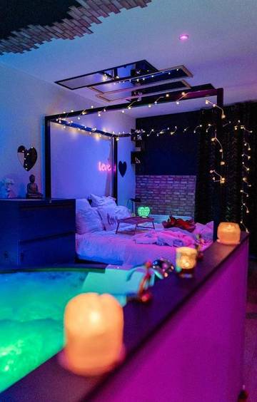 Gîte pour 2 personnes, avec terrasse ainsi que sauna et vue à Meaux