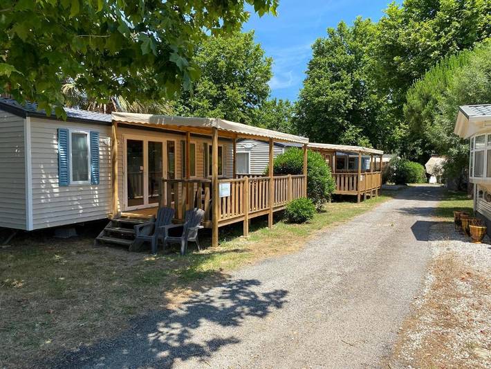 Camping voor 6 personen, with uitzicht and tuin as well as zwembad in Argelès-sur-Mer