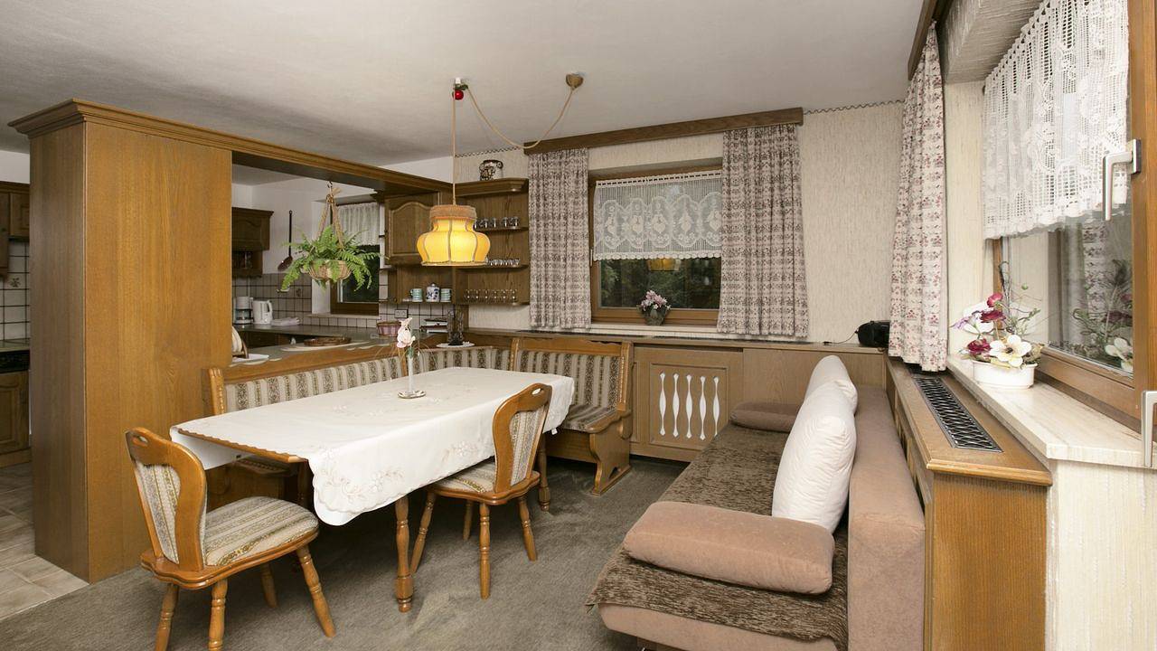 Ganze Ferienwohnung, Ferienwohnung für 4 Personen (120 m²) in Wängle in Wängle, Außerfern