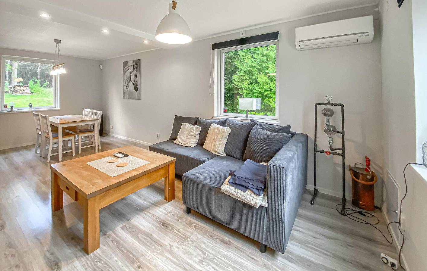 Ferienhaus für 5 Personen mit Terrasse in Sjötofta, Västergötland
