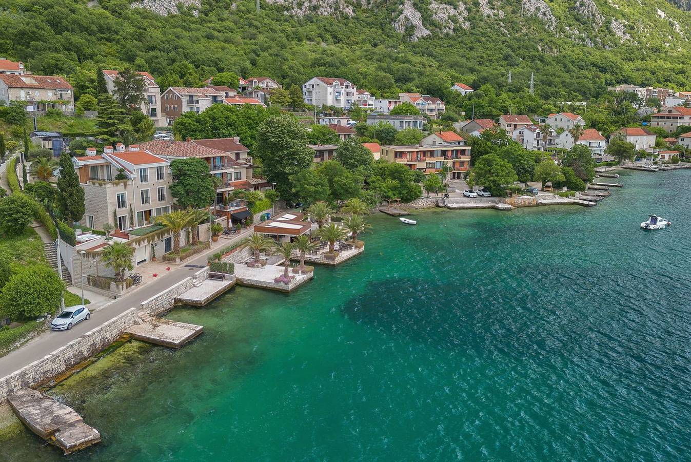 Villa Dajana in Dobrota, Bay of Kotor
