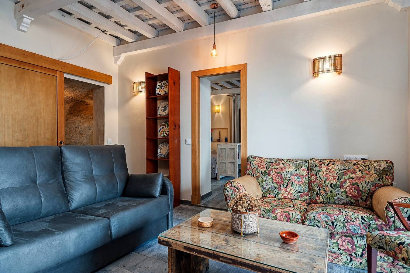 Apartamento entero, Moderno apartamento en magnífica ubicación con Wi-Fi, aire acondicionado y terraza in Vejer de la Frontera, Costa de la Luz