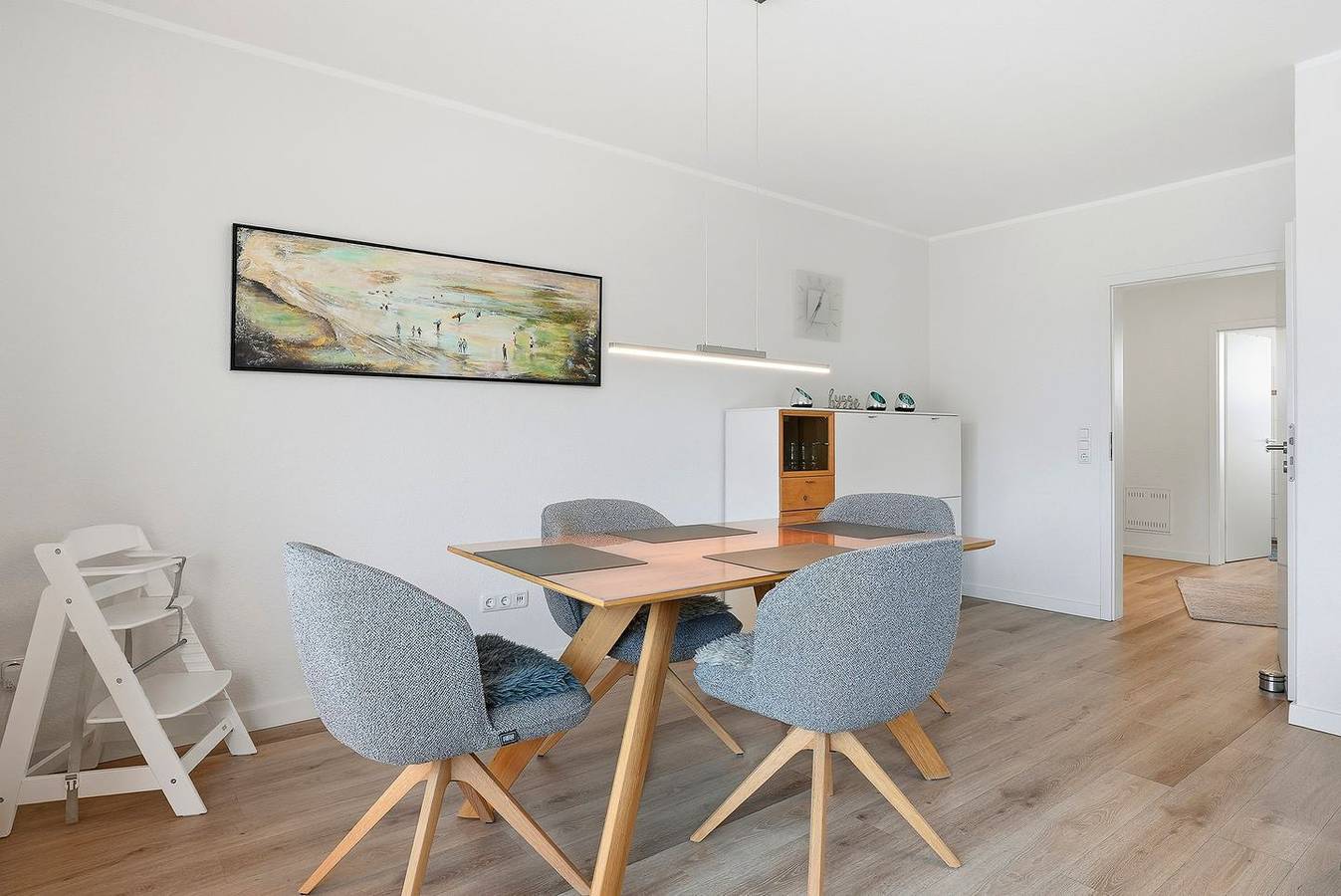 Ganze Wohnung, Hochwertig renovierte Ferienwohnung mit Fahrstuhl in Norddeich in Strand Norddeich, Norddeich