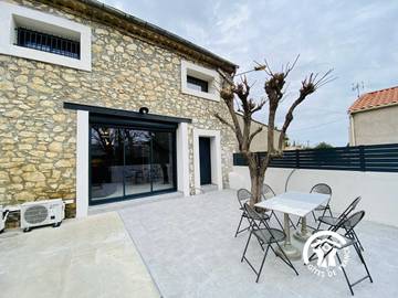 Gîte pour 4 personnes, avec terrasse à Roquefort-des-Corbières