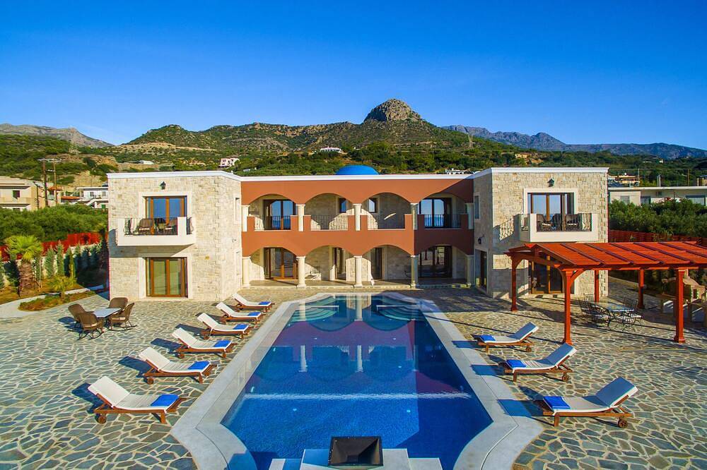 Seafront Villa Kastello Kalliste | 8 bedrooms | 8 bathrooms in Ferma, Lasithi
