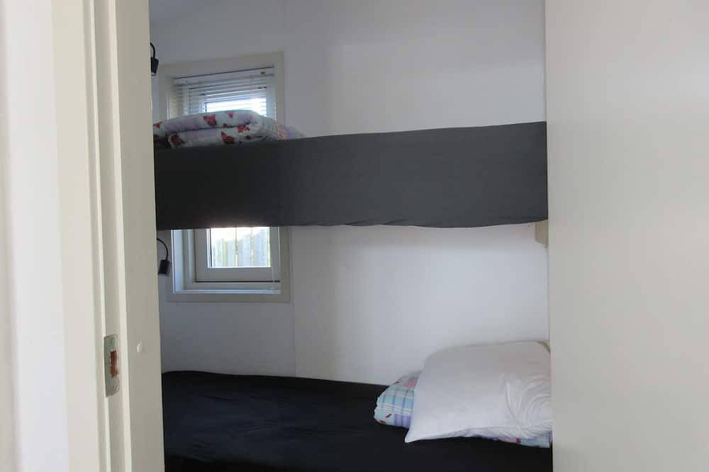 Lovely cottage with fjord views over the Limfjord and close to beach with jetty in Nyköbing Mors, Morsø