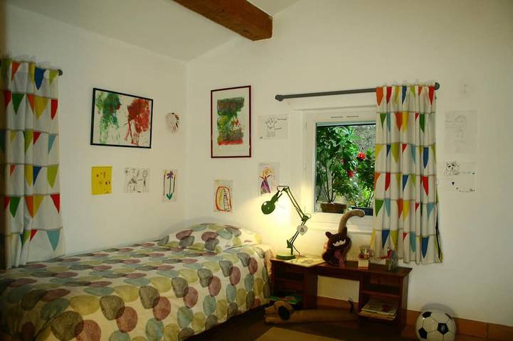 Location de vacances pour 8 personnes, avec terrasse et jardin à Évenos - 3