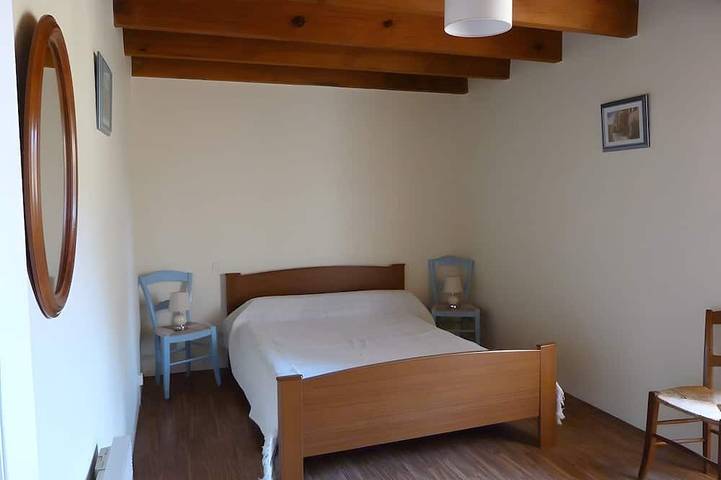 Location de vacances pour 6 personnes, avec jardin dans Corn - 4