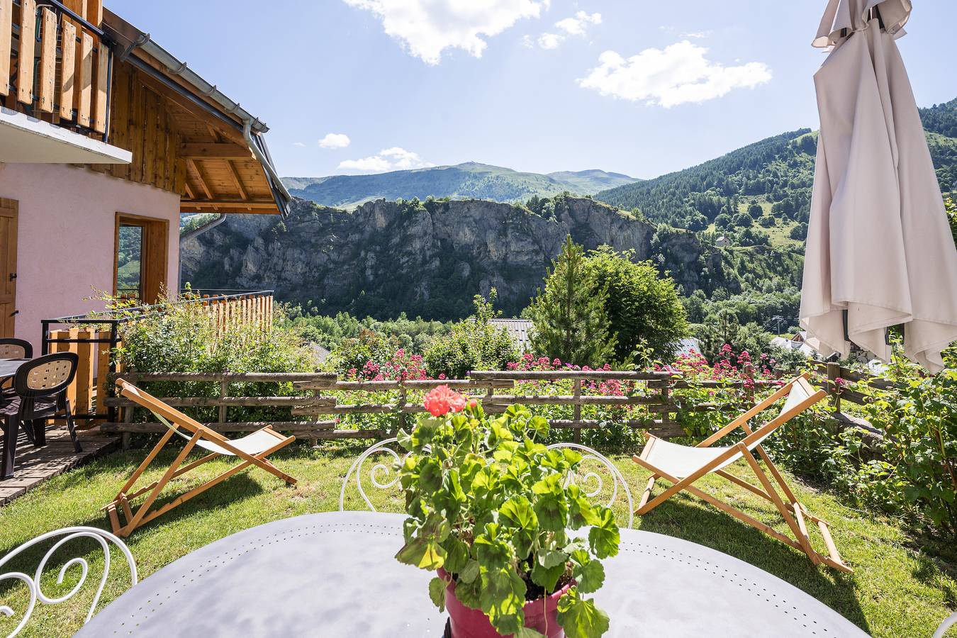 Chalet 'La Mouliniere 2' mit Bergblick, privatem Garten und Wi-Fi in Valloire, Region Saint-Jean-de-Maurienne
