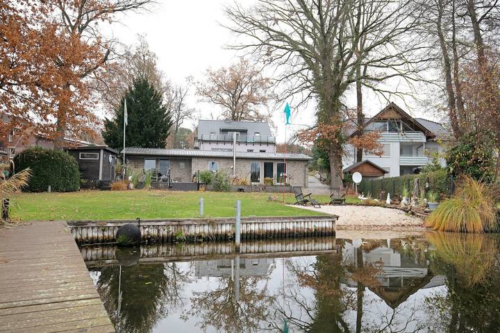 Ferienhaus für 4 Personen, mit Garten und Sauna sowie Seeblick in Berlin Umland - 2