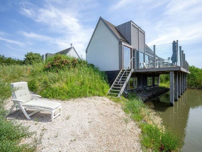 Ferienhaus für 4 Personen mit Terrasse in Den Hoorn, Westfriesische Inseln