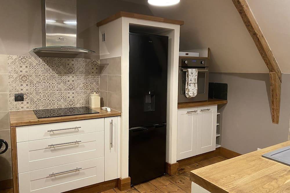 Entire apartment, Charming T3 apartment in the historic center of Dinan in Dinan, Dinan region
