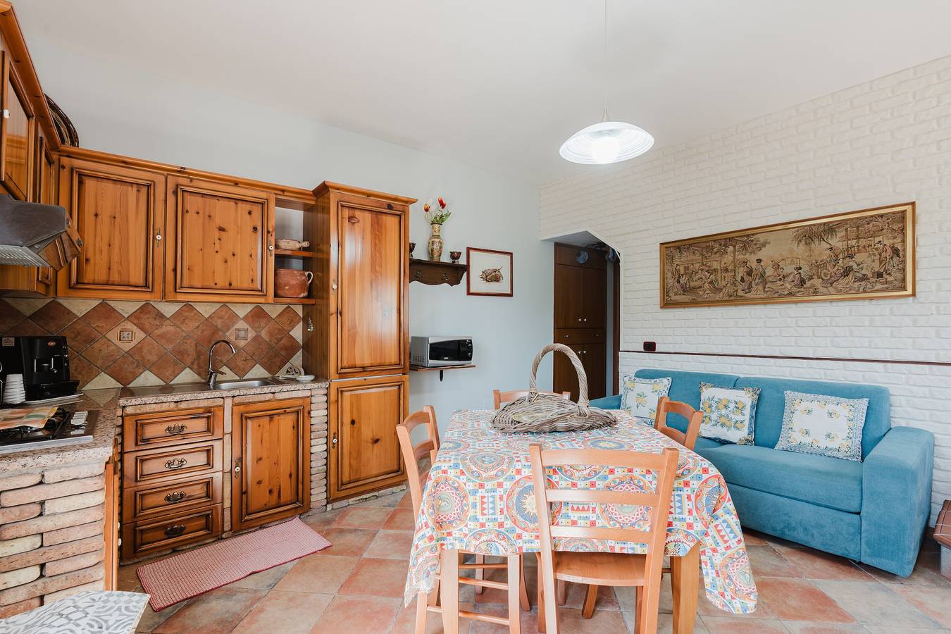 Apartamento entero, Apartamento 'Casa Vacanze 4 Pileri - Perollo' con vistas a las montañas, piscina comunitaria y Wi-Fi in Sciacca, Provincia de Agrigento