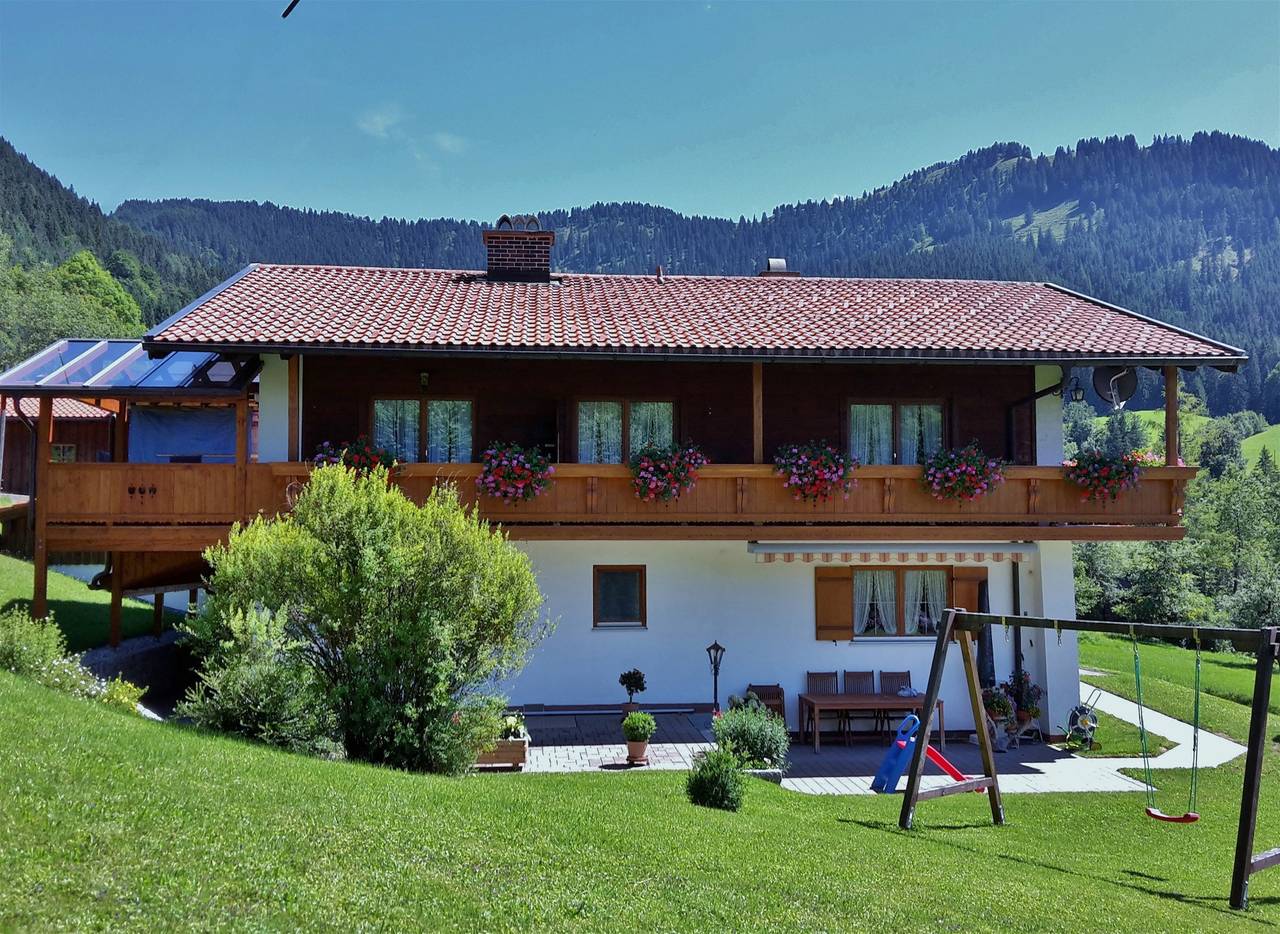 Ganze Ferienwohnung, Haus Frechen - Ferienwohnung Nr.2, 30qm für 1-2 Personen in Obersalzberg, Berchtesgaden