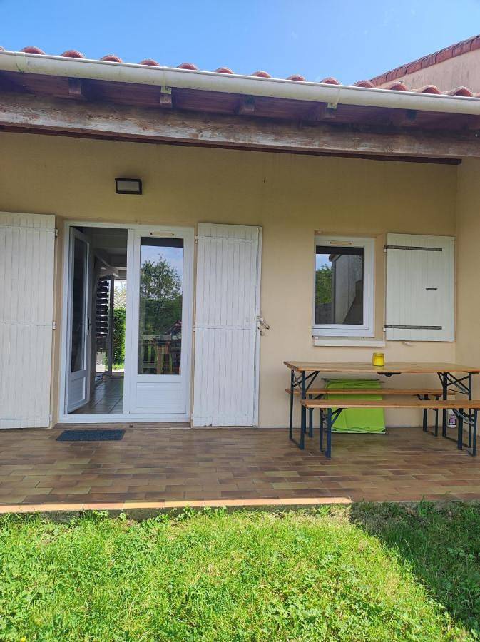 Location de vacances pour 6 personnes, avec piscine et jardin, animaux acceptés à Saint-Augustin - 4