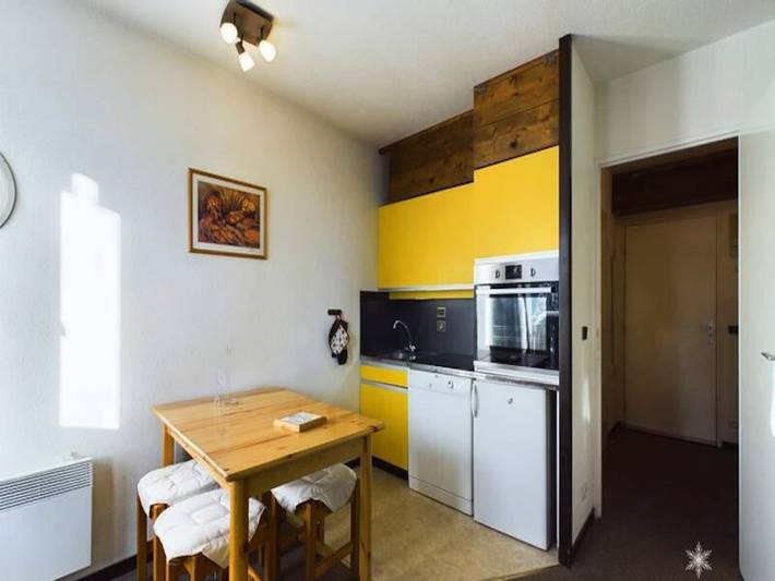 Gîte pour 4 personnes, adapté aux familles dans Station De La Rosiere - 2