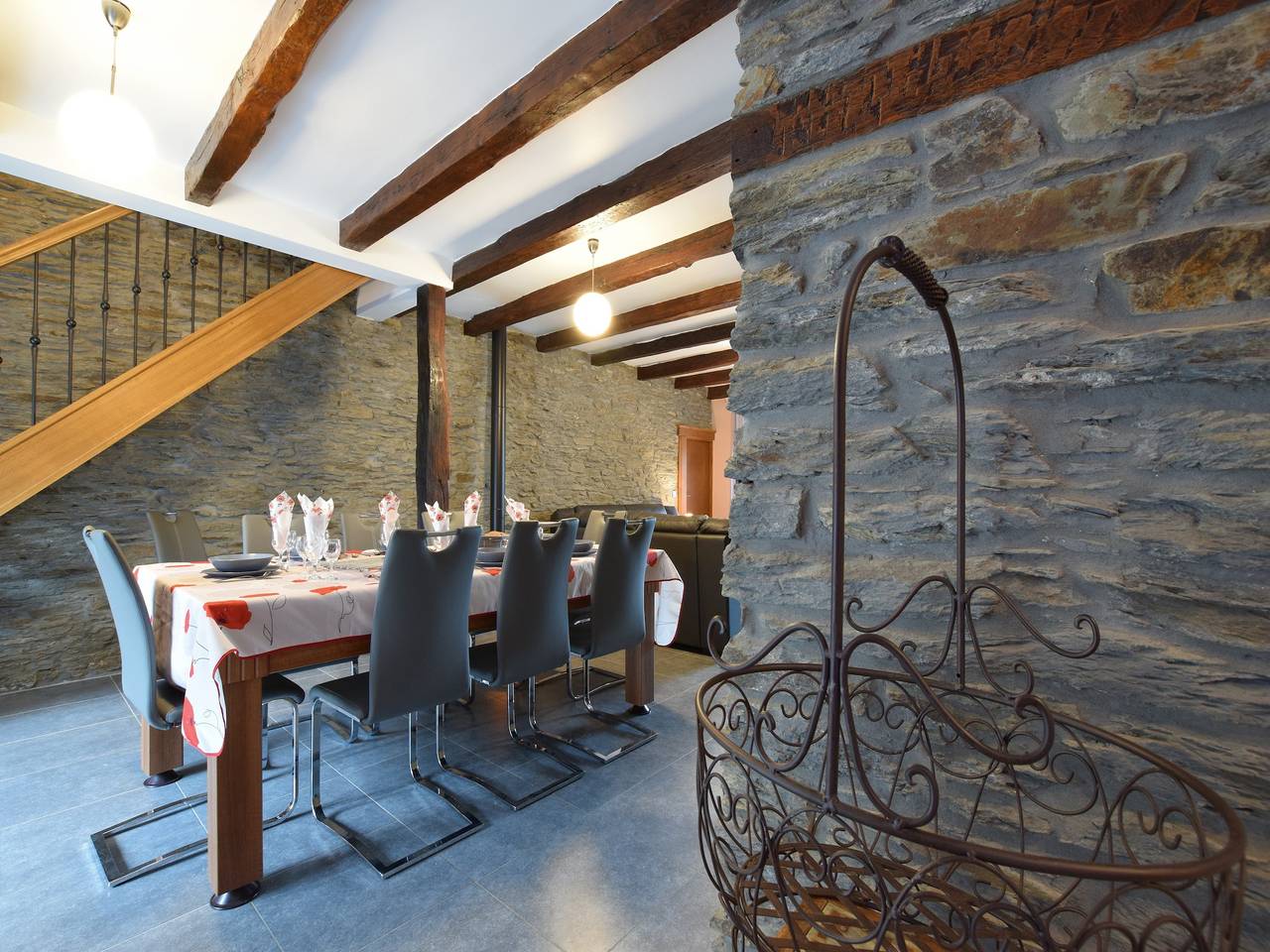 Bonita casa de campo con billart y 2 baños in Longlier, Neufchâteau (Bélgica)