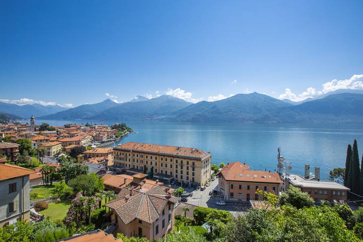 Appartamento per 6 persone, con vista lago e terrazza, adatto a famiglie con bambini a Comune di Menaggio