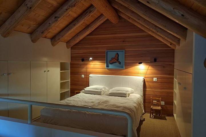 Ganze Wohnung, Charakteristisches Holzhaus (Maison Dalpe) in Dalpe, Tessiner Alpen