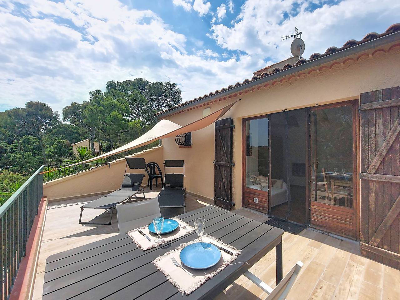 Entire apartment, Le Colibri in Six-Fours-les-Plages, Mediterranean Coast (France)